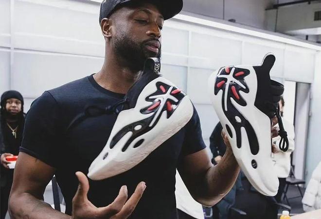 胡梅尔斯直红 十人罗马遭毕尔巴鄂竞技淘汰