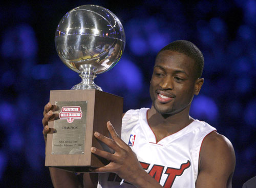 里昂女足4-1大胜拜仁女足，总比分6-1晋级女足欧冠半决赛