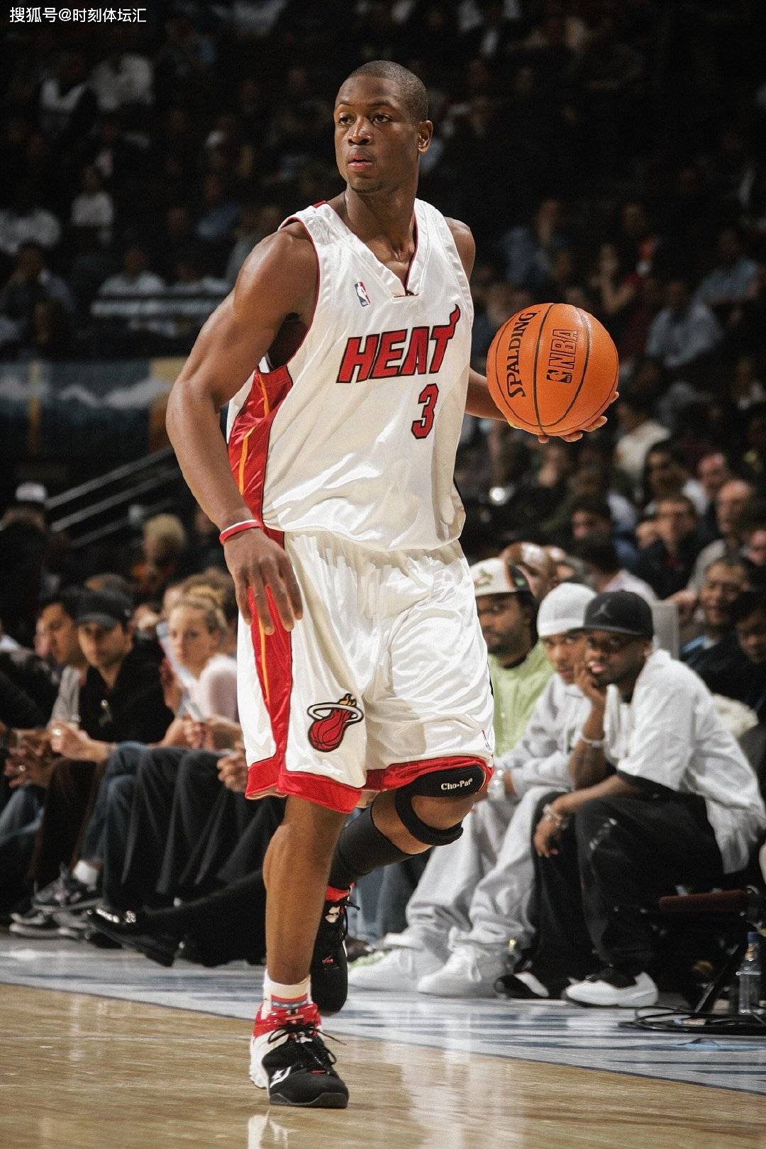 猛如虎！海港再领跑：外战1平2负霸气全无，中超两连胜红光满面