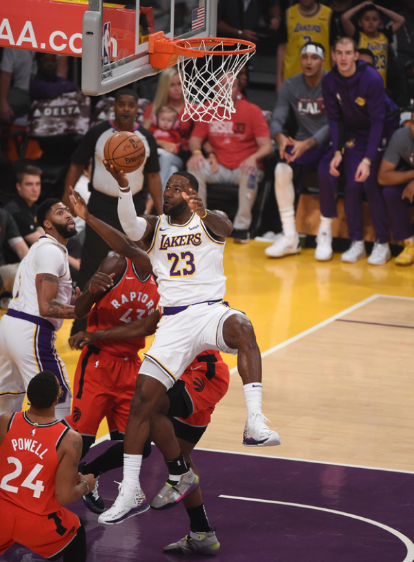 赵睿妙传 斯佩尔曼三分空心入网