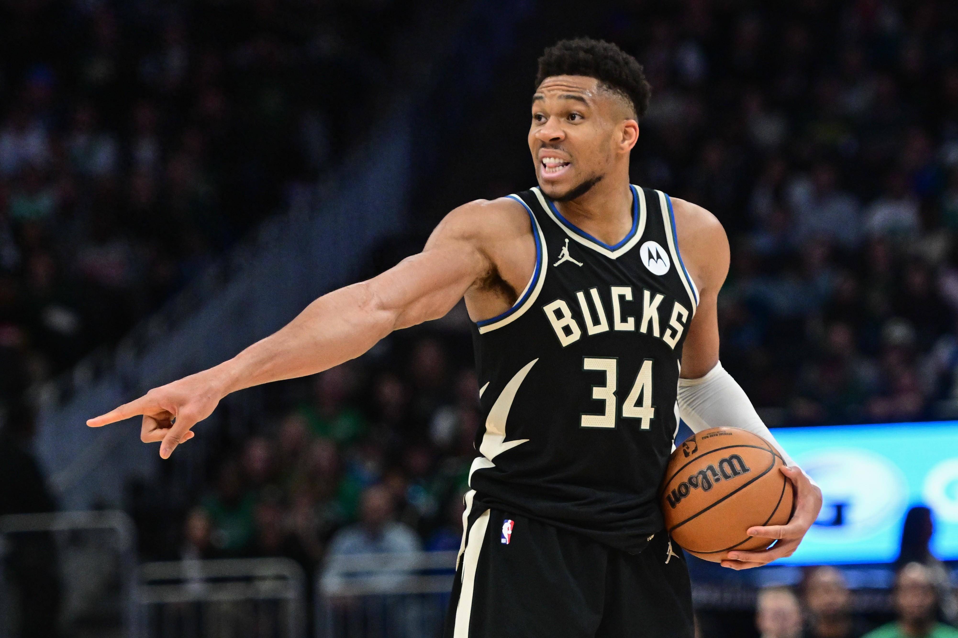 [NBA]里弗斯拔起造加罚 裁判认定提前犯规
