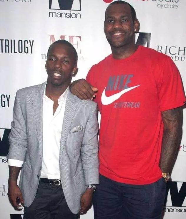 詹姆斯22季岁的得分超其他所有同期老将！41岁超3名宿！