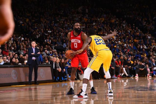 中超 第3轮青岛西海岸上海海港03-28 19：00