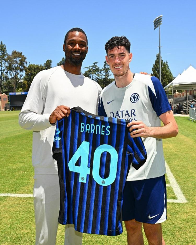 曝《女神异闻录》手游计划全球发行！日本即将开启内测