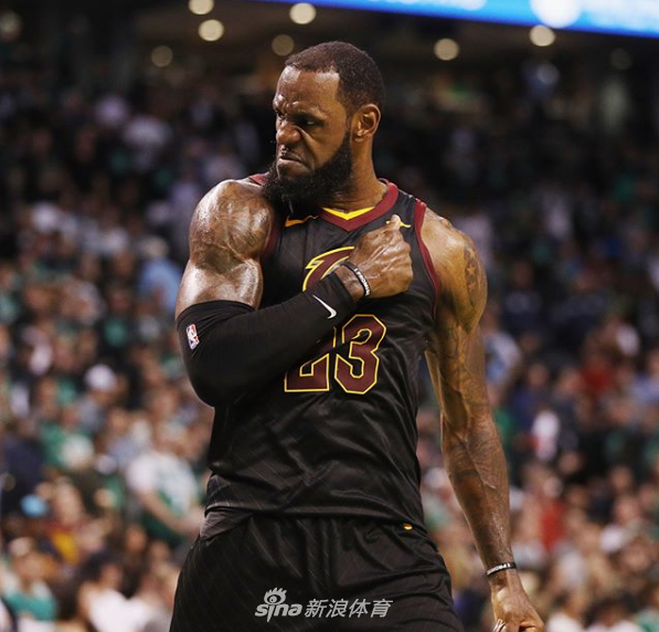 英超3月最佳球员候选：B费、赖斯、埃兰加等共6人在列