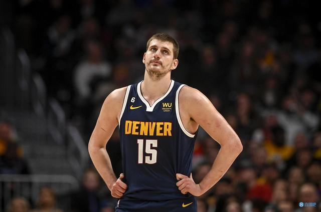 东契奇压哨三分绝杀全场